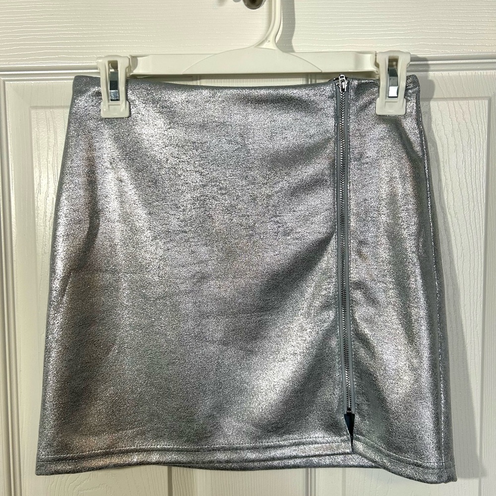 Forever 21, Women’s, Silver, Shimmery, Miniskirt, S, Never Worn